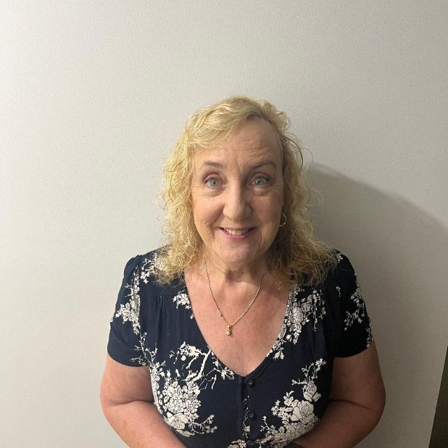 Robyn Holtzer (Master of Counselling and Psychotherapy) in Pimpama, Australia Robyn Holtzer (Master of Counselling and Psychotherapy) in Pimpama, Australia
