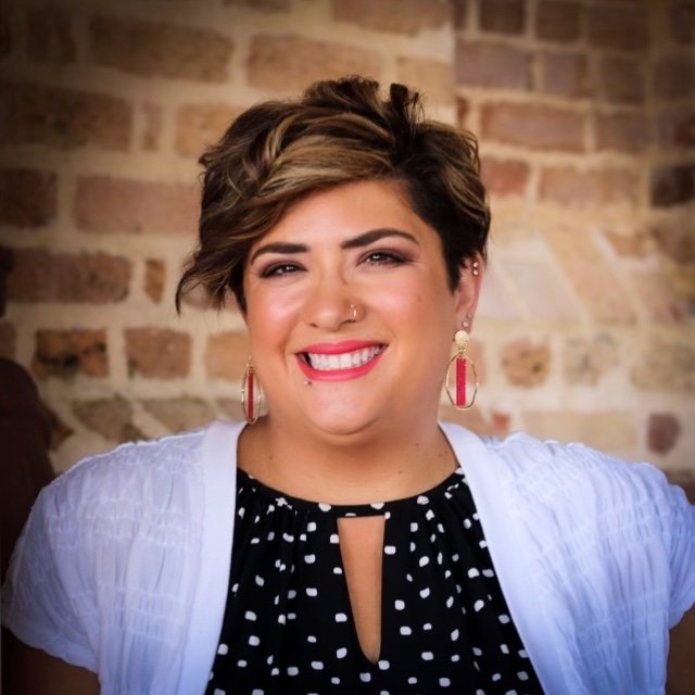 Kayce Bragg (MA, LPCS, LPC, LCPC, NCC)